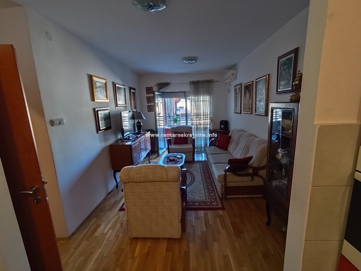 Prodaja, jednosoban stan 47m2, Krivi most, Podgorica